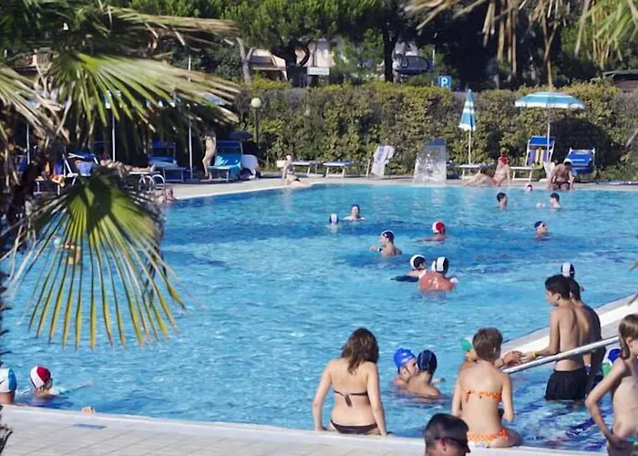 Parque de vacaciones Village Malibu 4*